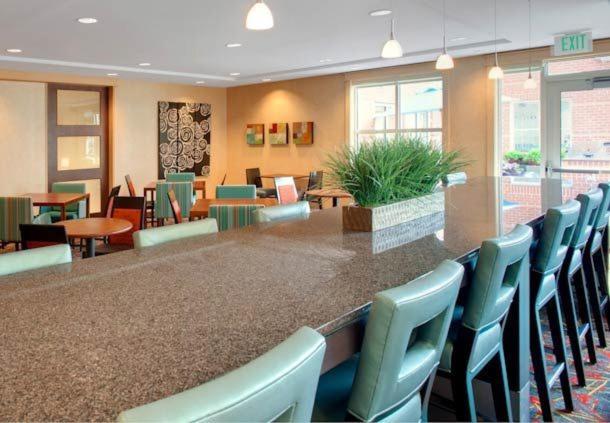 Residence Inn by Marriott Columbus Polaris image 17
